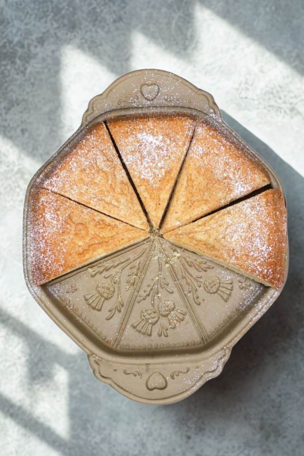 Handcrafted Stoneware Shortbread Pan, Thistle Design