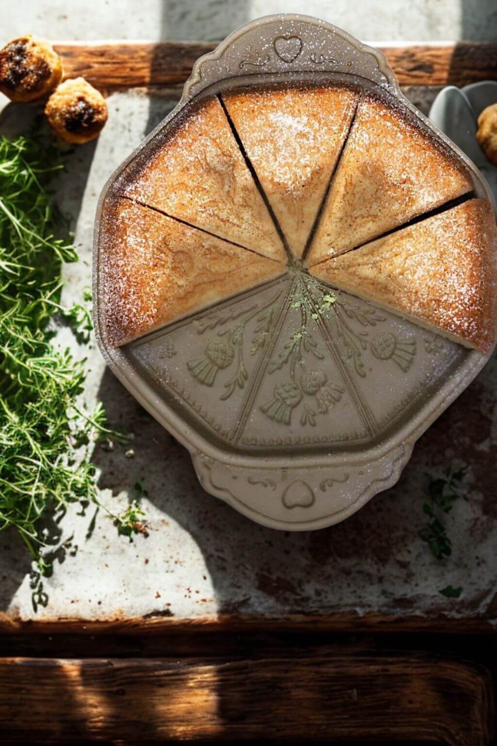 Handcrafted Stoneware Shortbread Pan, Thistle Design