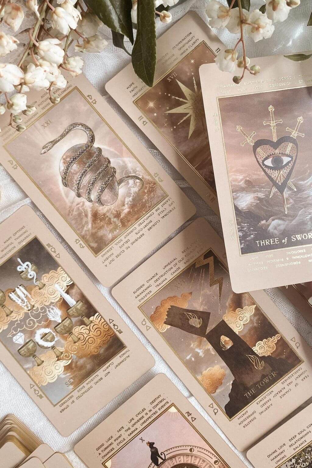 Lucid Dreams™ Beginners Tarot Deck With Keywords, Edition IV