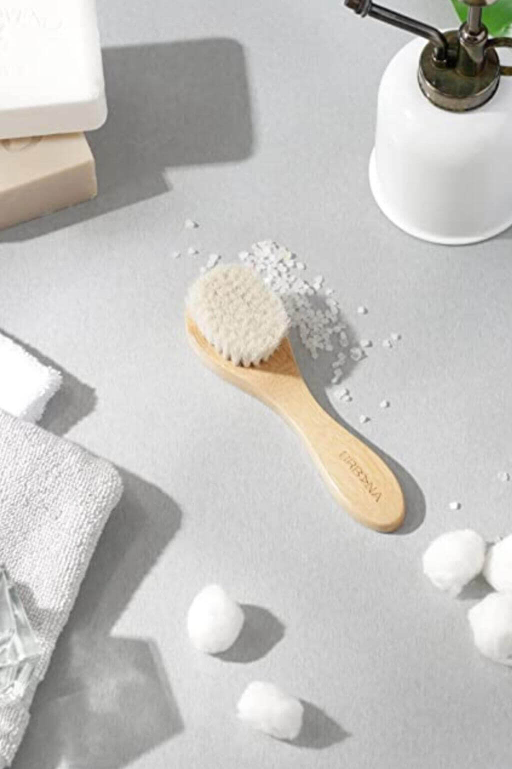 Sustainable Bamboo + Natural Wool Bristle Face Brush