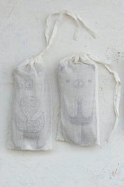 Embroidered Linen Hot/Cold Pack with Lavender + Lentils