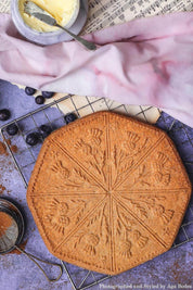 Handcrafted Stoneware Shortbread Pan, Thistle Design