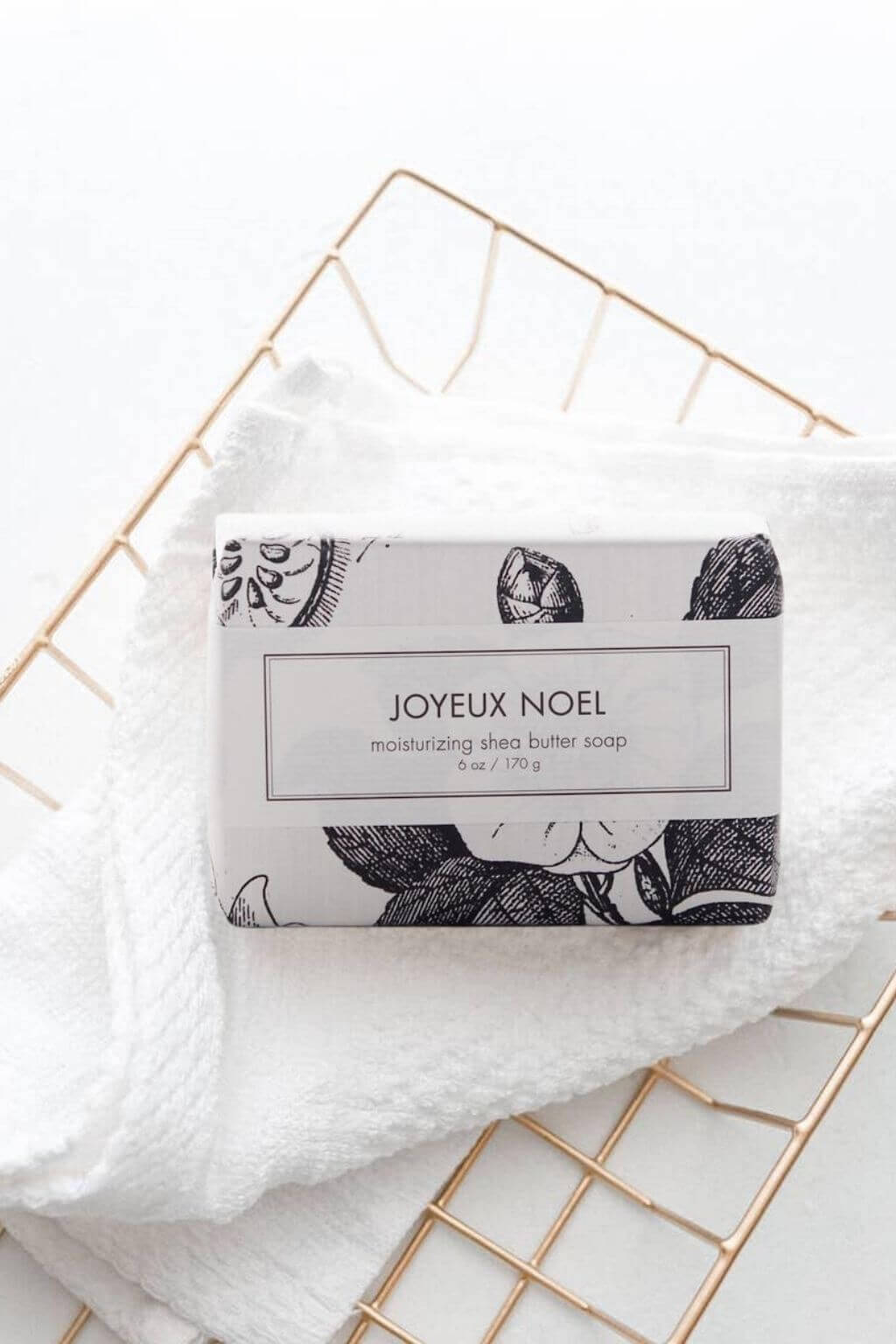 formulary-55-joyeux-noel-shea-butter-bath-bar-2.jpg