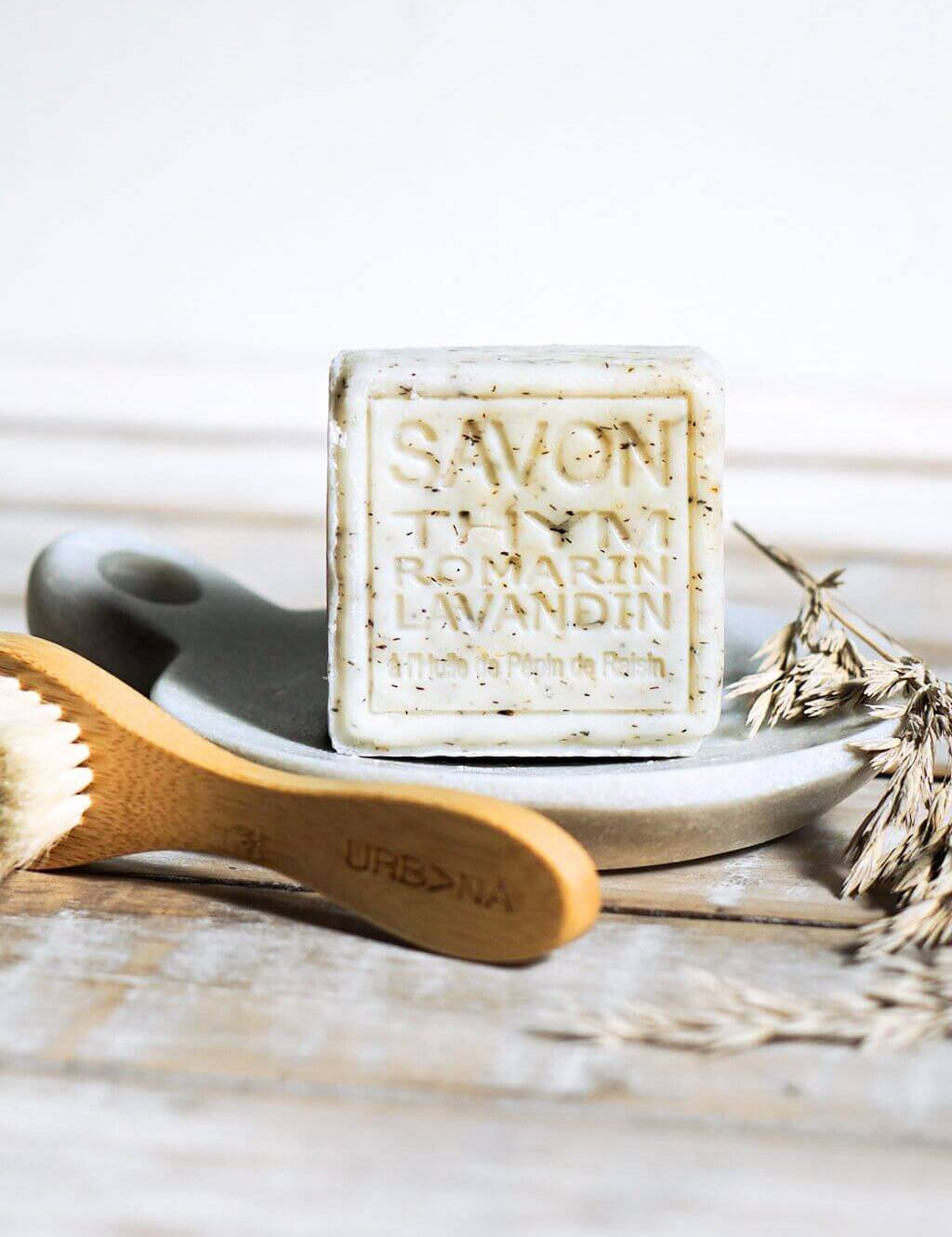 maitresavonitto-thyme-rosemary-lavender-french-soap-cube-4.jpg