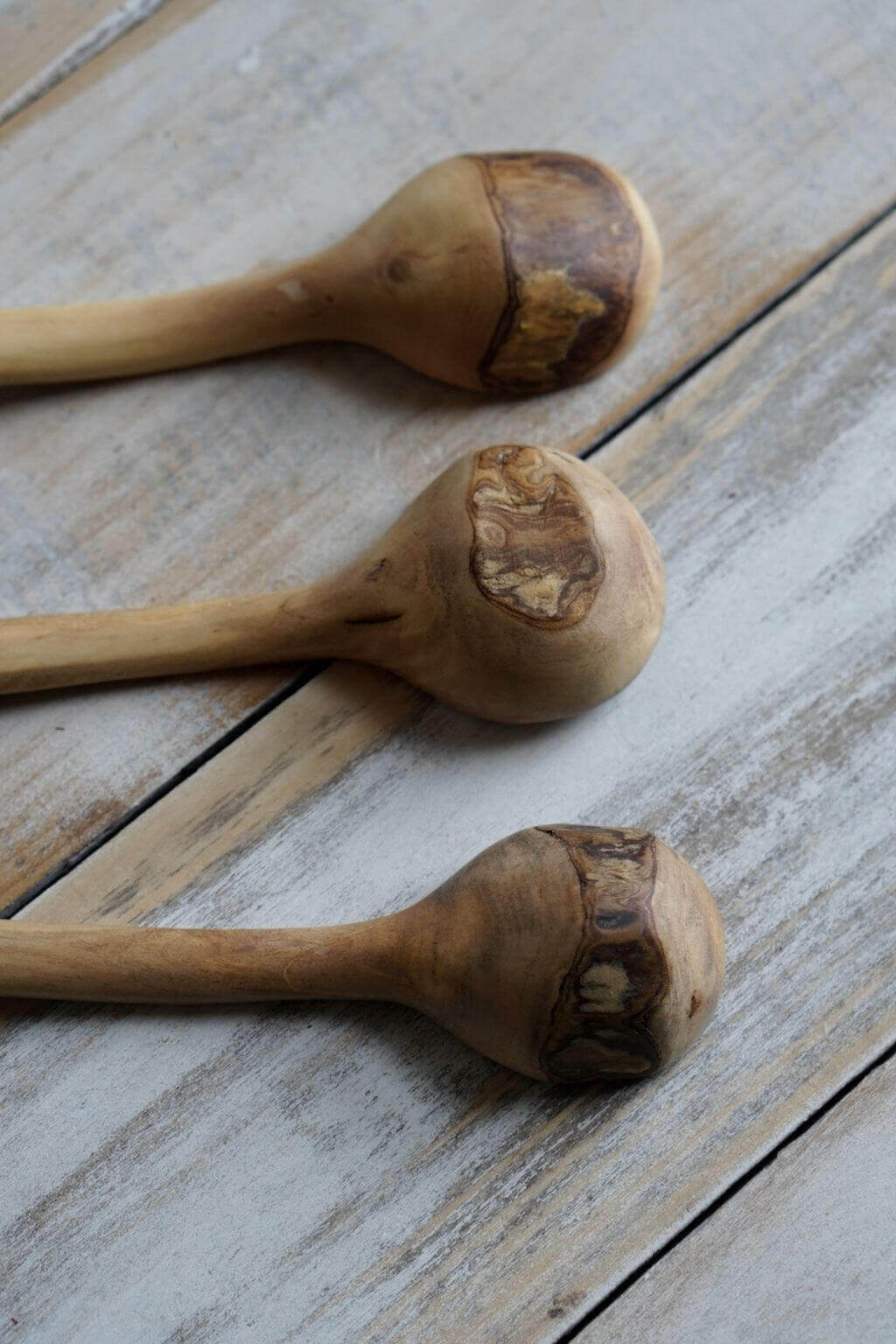 https://cultiverre.com/cdn/shop/products/artisan-made-hand-carved-coffeewood-coffee-spoon-29748188381264.jpg?crop=center&height=1536&v=1695241115&width=1024