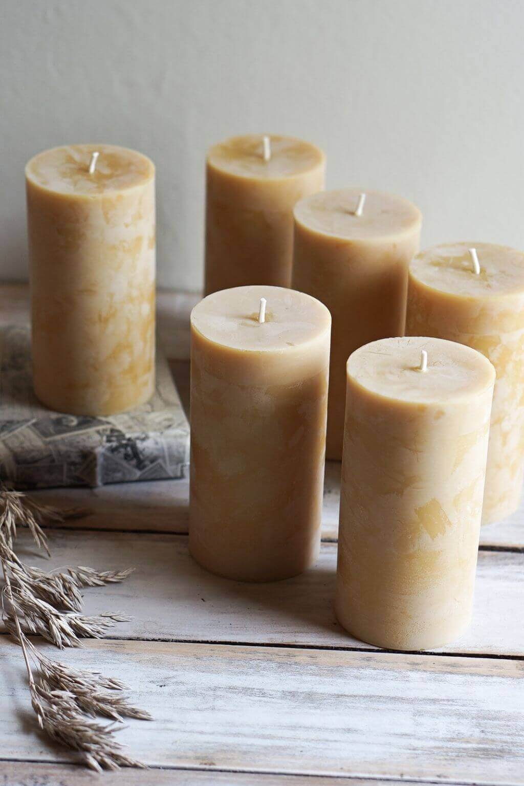 100% Natural Beeswax Candle, Handcrafted , Hand-Poured, Eco-Friendly,  Non-Toxic, Handmade Natural Beeswax