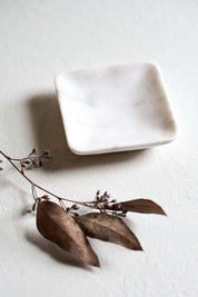 Belle de Provence Square Marble Soap Dish