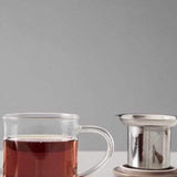 Minima ™ Eva Tea Infuser Glass Mug with Porcelain Lid